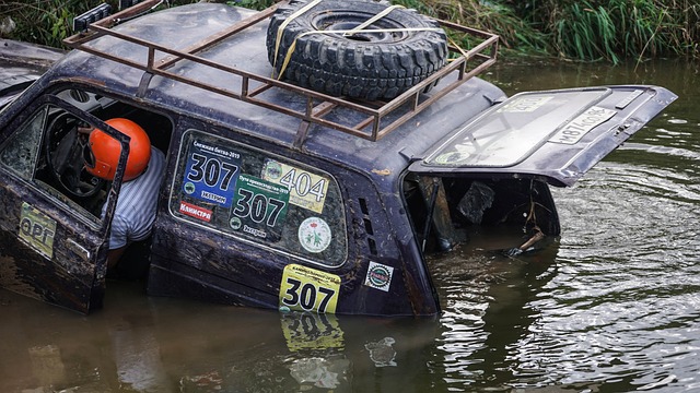 下了浓重的 下了浓重的